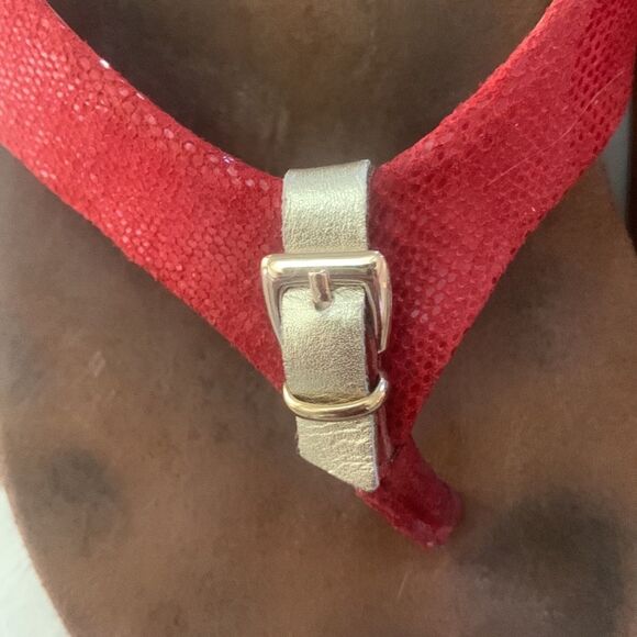 Vionic Red Sandals  - Picture 4 of 7